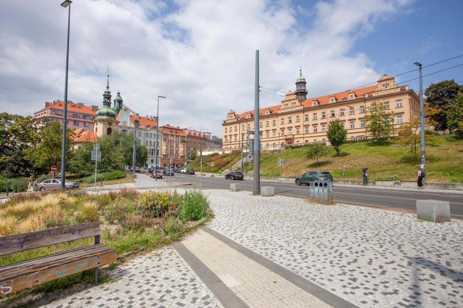 Blueground Rostovska Str Renovated Furnished Prg-19 Appartamento Praga