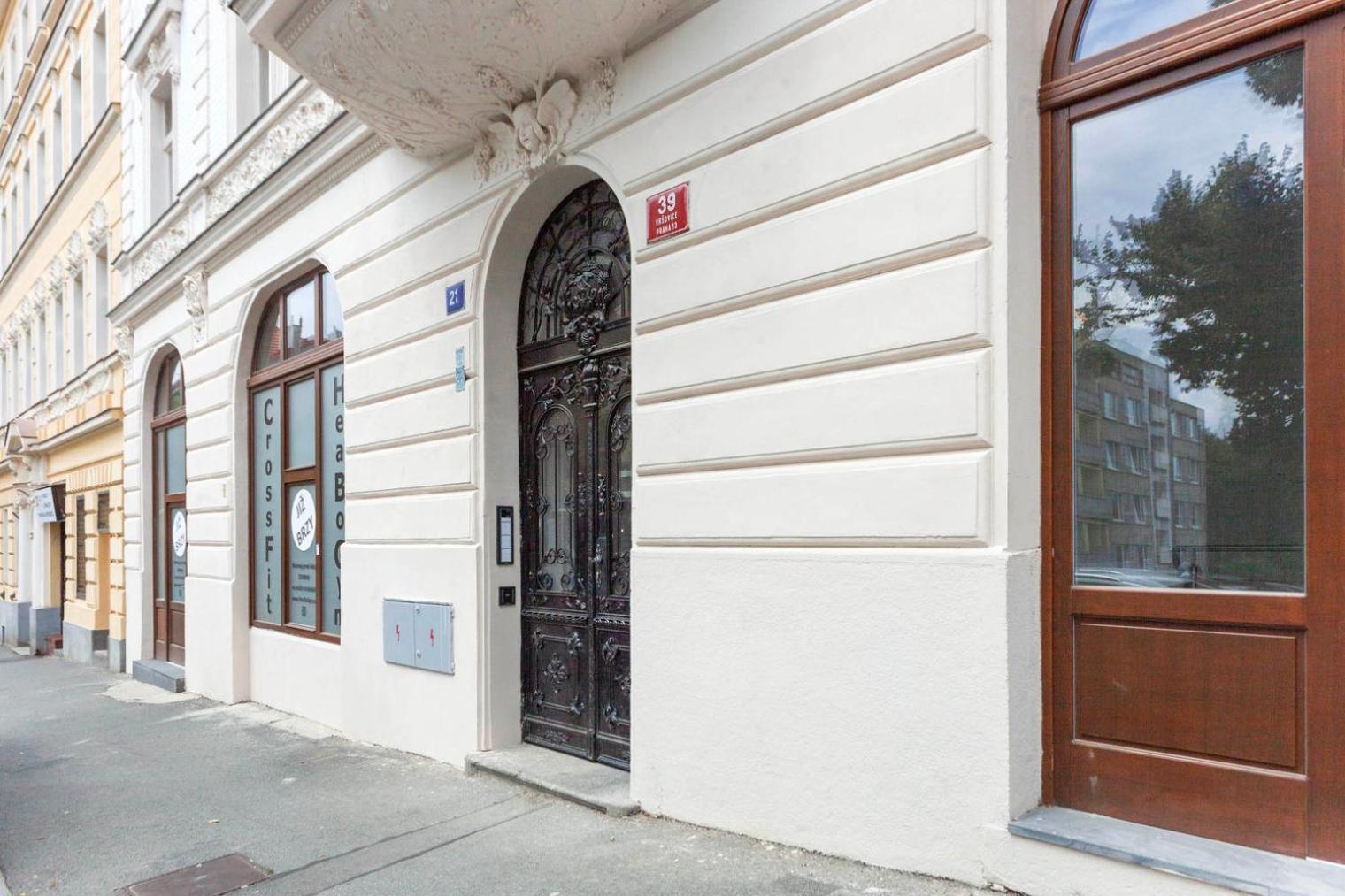 Appartamento Blueground Rostovska Str Renovated Furnished Prg-19 Praga